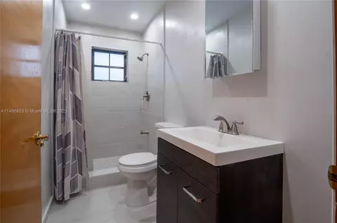 5860 W 3rd Ln, Hialeah, FL 33012 photo 19