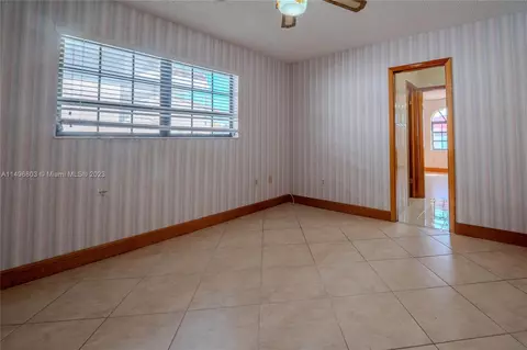 5860 W 3rd Ln, Hialeah, FL 33012 photo 15
