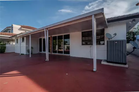 5860 W 3rd Ln, Hialeah, FL 33012 photo 24