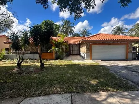 20030 NW 65th Ct, Hialeah, FL 33015