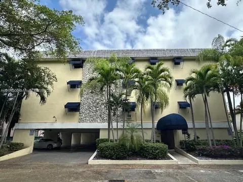 427 Santander Ave #203, Coral Gables, FL 33134