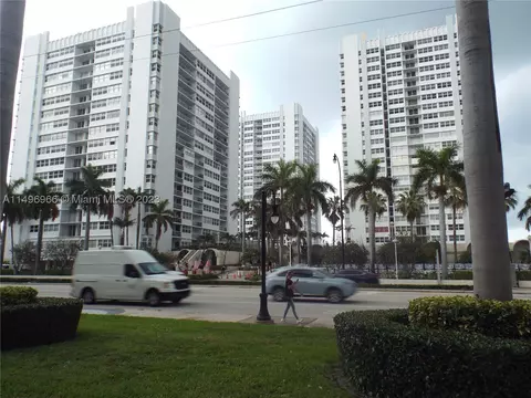 1904 S Ocean Dr #1506, Hallandale Beach, FL 33009
