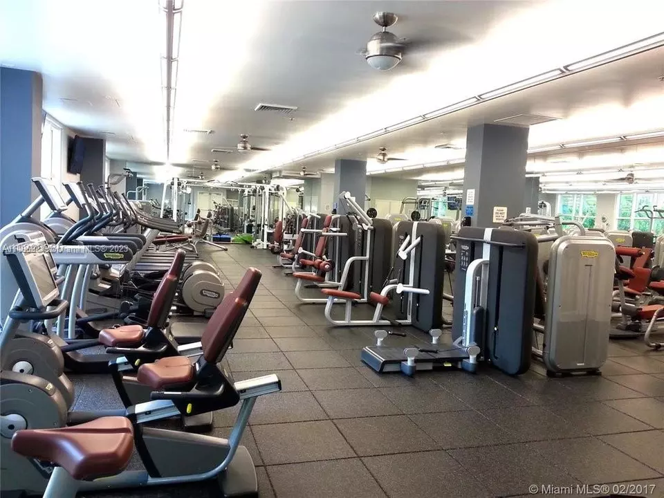  2000 N Bayshore Dr #409, Miami, FL 33137 photo 22