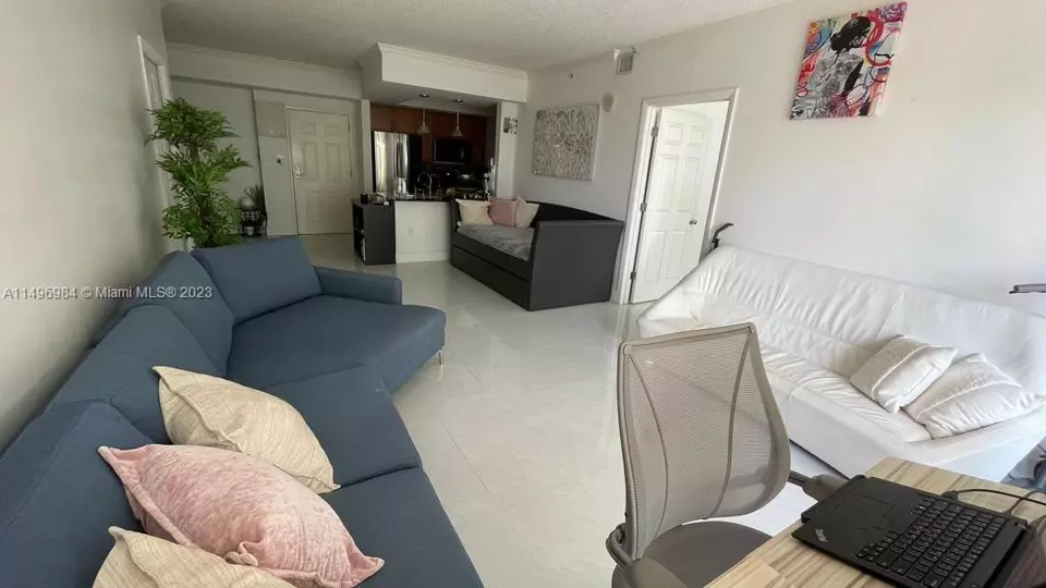  2000 N Bayshore Dr #409, Miami, FL 33137 photo 24