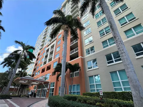 2000 N Bayshore Dr #409, Miami, FL 33137