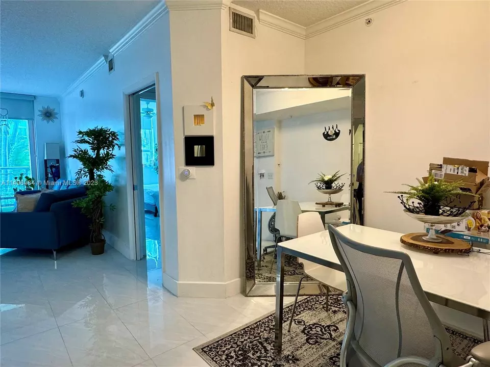  2000 N Bayshore Dr #409, Miami, FL 33137 photo 4