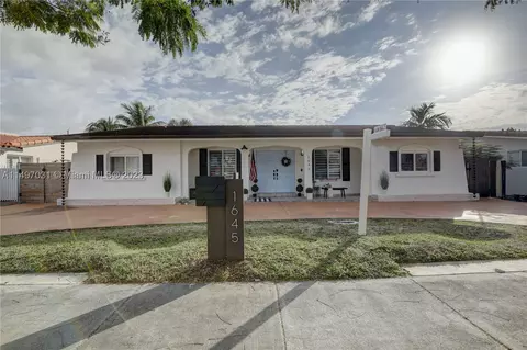 1645 SW 97th Ave, Miami, FL 33165