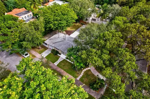 445 Minorca Ave, Coral Gables, FL 33134 photo 11