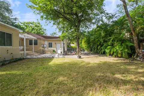 445 Minorca Ave, Coral Gables, FL 33134 photo 38