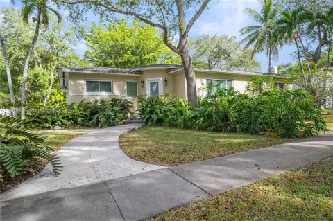 445 Minorca Ave, Coral Gables, FL 33134 photo 4