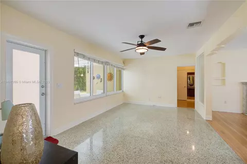 445 Minorca Ave, Coral Gables, FL 33134 photo 15