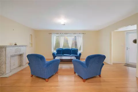 445 Minorca Ave, Coral Gables, FL 33134 photo 14