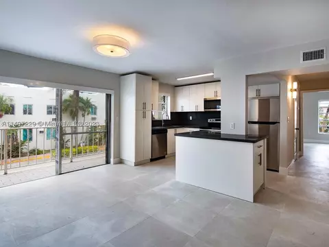 7646 Abbott Ave #1, Miami Beach, FL 33141