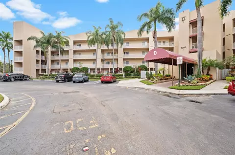 7755 Yardley Dr #204, Tamarac, FL 33321