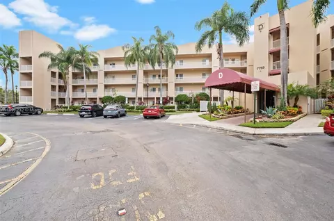 7755 Yardley Dr #204, Tamarac, FL 33321