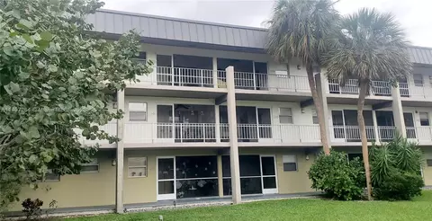 270 Layne Blvd #209, Hallandale Beach, FL 33009