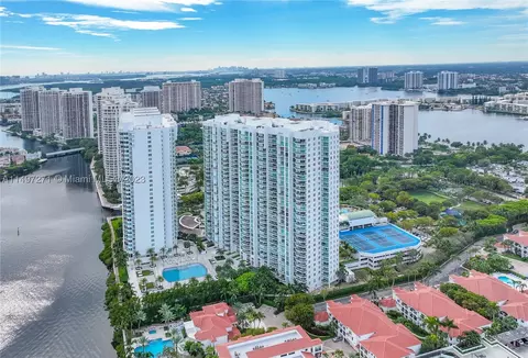 3301 NE 183rd St #2407, Aventura, FL 33160