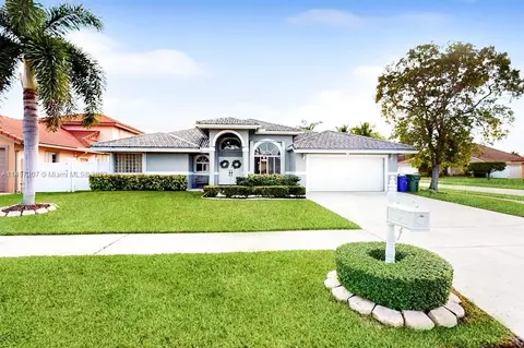 6984 NW 19th Ct, Margate, FL 33063