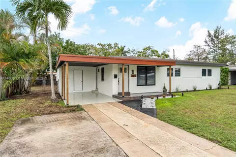 165 SW 9th Ct, Pompano Beach, FL 33060