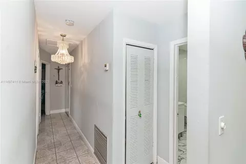 690 W 80th St, Hialeah, FL 33014 photo 17