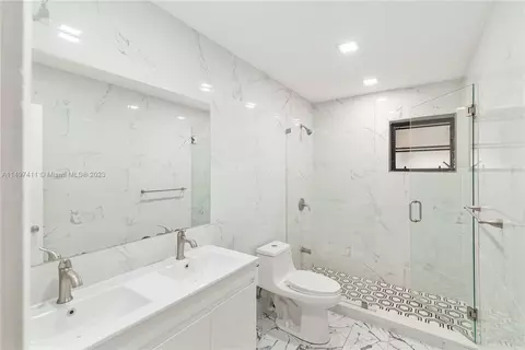 690 W 80th St, Hialeah, FL 33014 photo 18