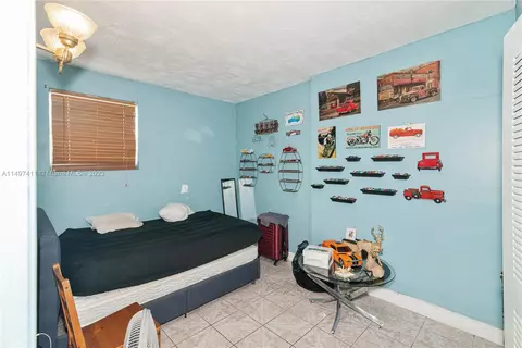 690 W 80th St, Hialeah, FL 33014 photo 25
