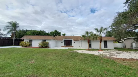 8345 SW 184th Ter, Cutler Bay, FL 33157