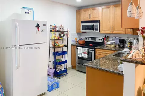 4304 NW 9th Ave #1-1A, Pompano Beach, FL 33064