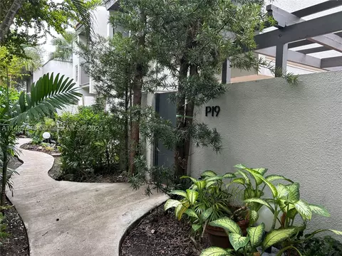 4700 SW 67th Ave #P19, Miami, FL 33155