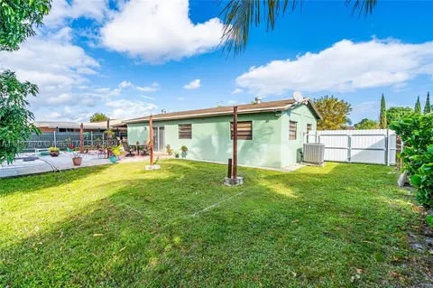 20444 NW 44th Pl, Miami Gardens, FL 33055