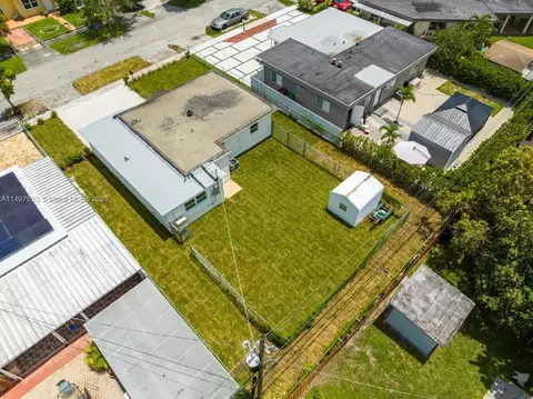 850 E 14th St, Hialeah, FL 33010 photo 17