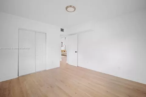 850 E 14th St, Hialeah, FL 33010 photo 13