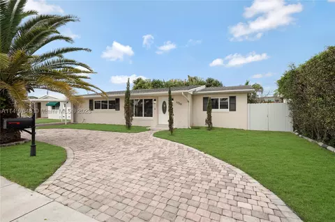 1739 W 79th St, Hialeah, FL 33014 photo 1
