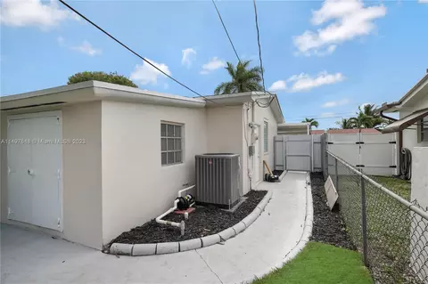 Exterior - 1739 W 79th St, Hialeah, FL 33014 photo 9 of 9