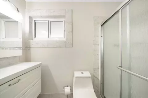 Bath - 1739 W 79th St, Hialeah, FL 33014 photo 3 of 5