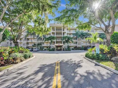 4030 W Palm Aire Dr #401, Pompano Beach, FL 33069