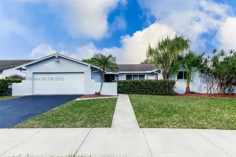 13991 SW 109th St, Miami, FL 33186