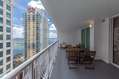1200 Brickell Bay Dr #2412, Miami, FL 33131