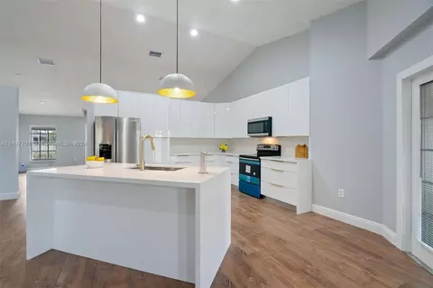 4661 SW Albacore St, Port Saint Lucie, FL 34953