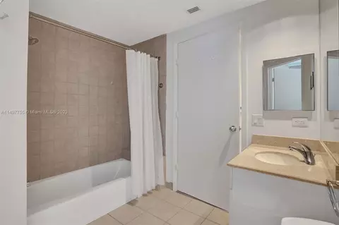801 Brickell Key Blvd #1804, Miami, FL 33131 photo 15