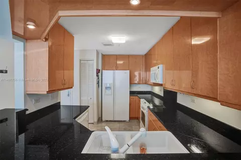801 Brickell Key Blvd #1804, Miami, FL 33131 photo 7