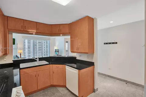 801 Brickell Key Blvd #1804, Miami, FL 33131 photo 3