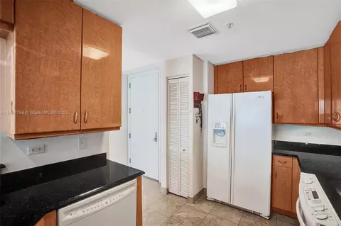 801 Brickell Key Blvd #1804, Miami, FL 33131 photo 4