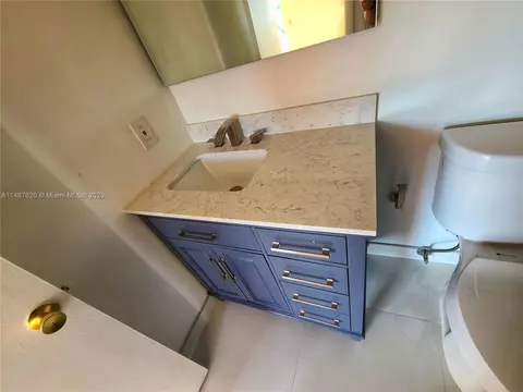 806 W 79th Pl #806, Hialeah, FL 33014 photo 5
