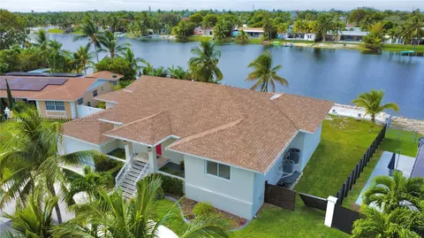 19910 SW 81st Ct, Cutler Bay, FL 33189