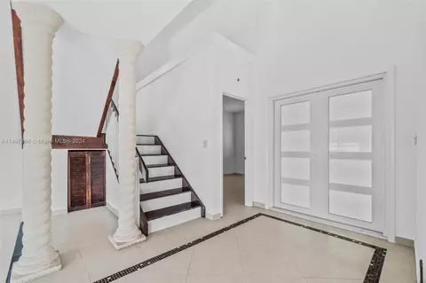 Undisclosed, Hialeah, FL 33015 photo 4