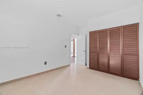 Undisclosed, Hialeah, FL 33015 photo 5