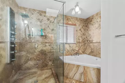 Undisclosed, Hialeah, FL 33015 photo 24