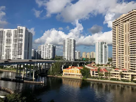 19390 Collins Ave #1007, Sunny Isles Beach, FL 33160