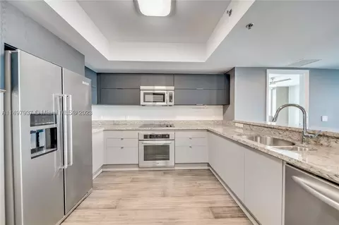 2641 N Flamingo Rd #1501N, Sunrise, FL 33323